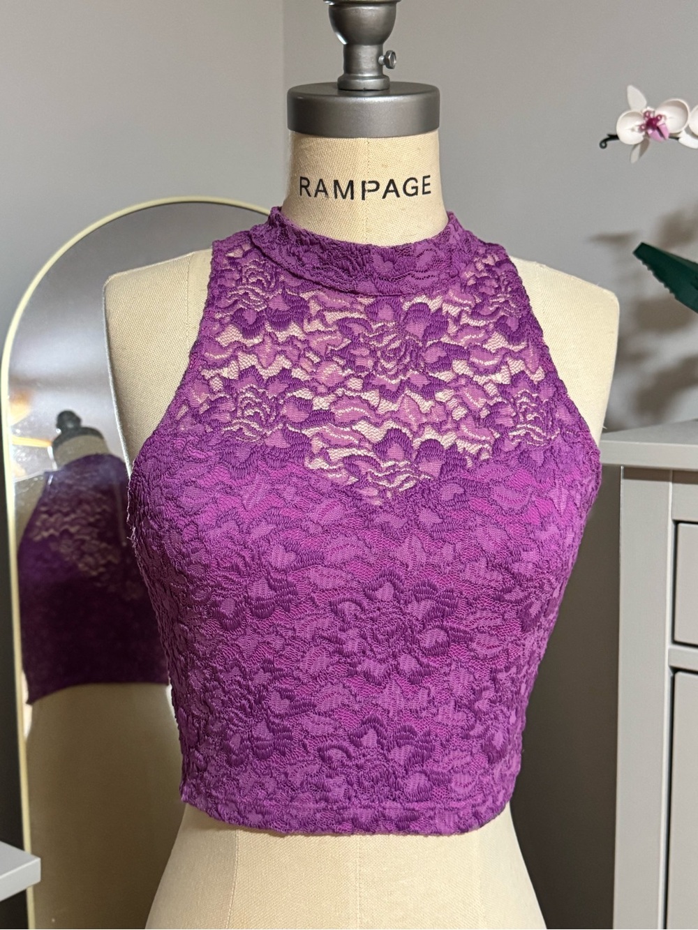 bebe Lace Mock Neck‎ Crop Top Magenta Purple Size M